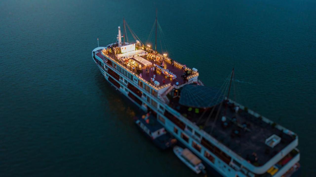 Erina Cruise By Hag Hotel Hạ Long-öböl Kültér fotó